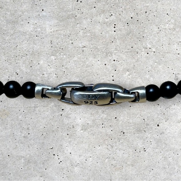 David Yurman black ónix spiritual beads silver cross station bracelet, 4mm. - Picture 4 of 5